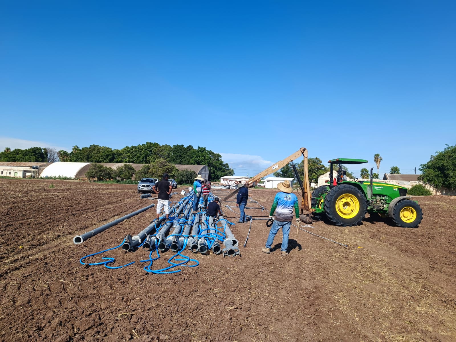 instalacion de piezas en el campo